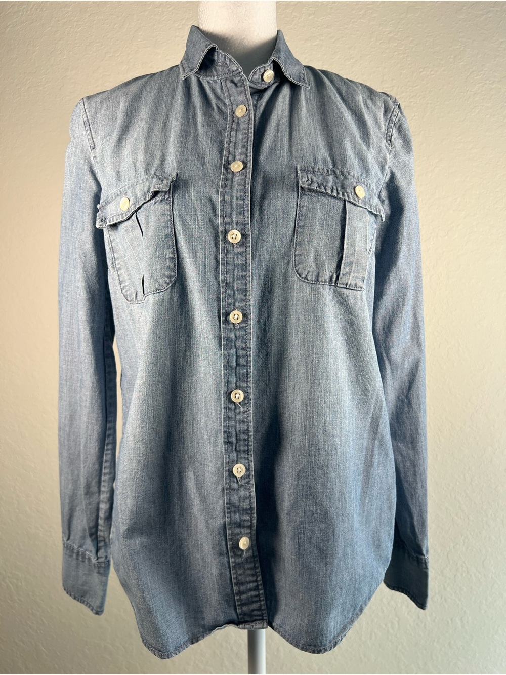J.Crew XS Chambray Button Down Shirt 100% Cotton Roll Tab Long Sleeve Blue